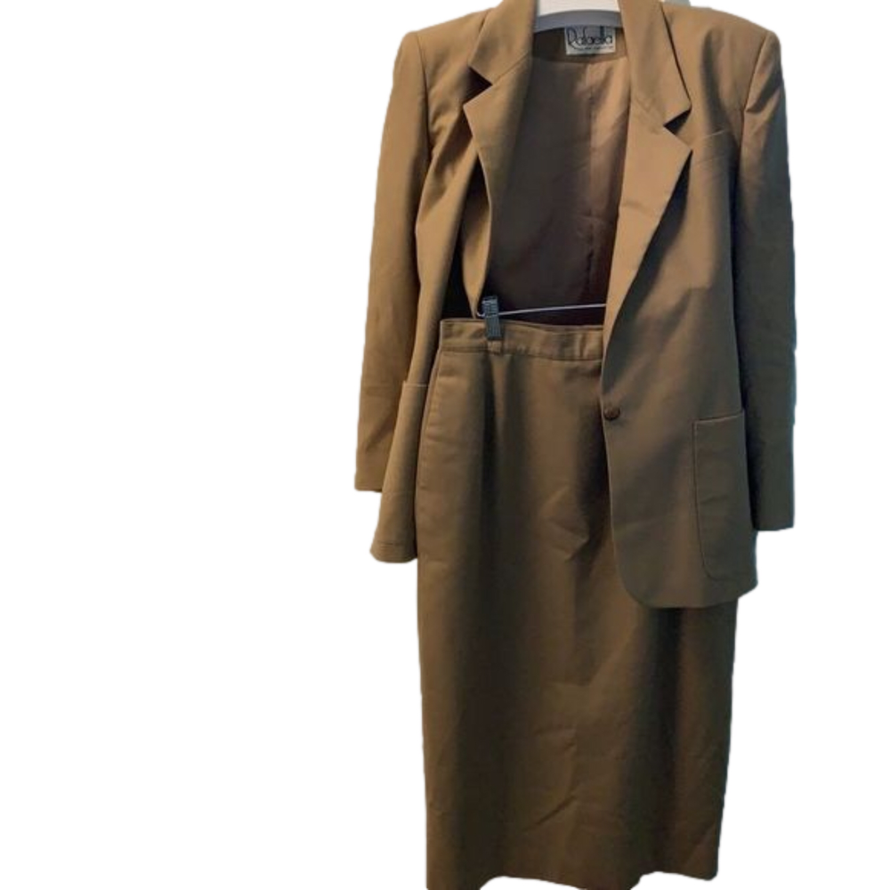 Vintage Rafaella 100% Virgin Merino Wool Skirt & Wool Jacket Suit, both Lined.